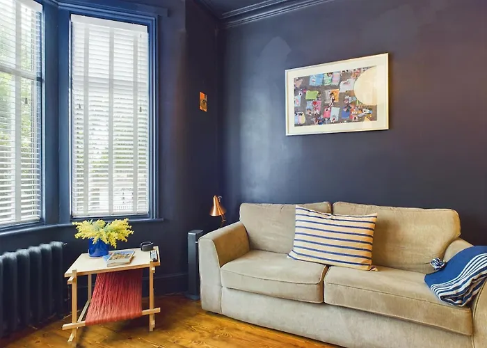 Stylish 1Bedroom Retreat In Vibrant Leyton Pass The Keys