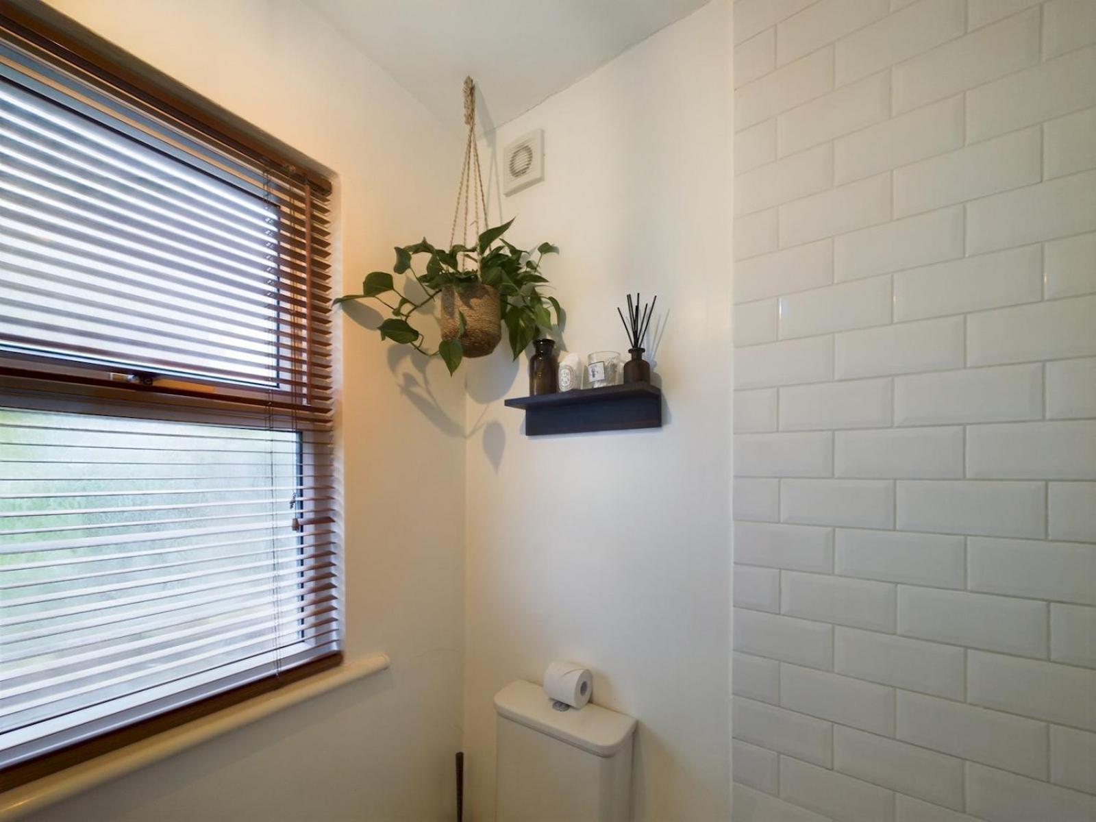 Stylish 1bedroom Retreat In Vibrant Leyton Pass The Keys Apartment *