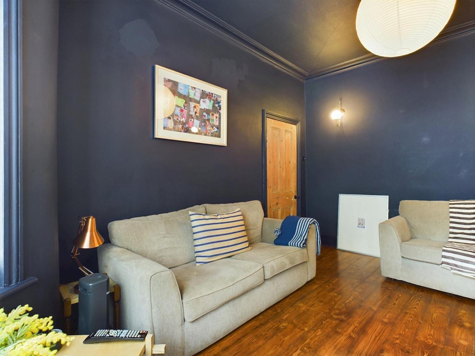 Stylish 1bedroom Retreat In Vibrant Leyton Pass The Keys London